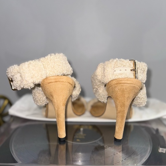 Good American Shearling Criss Cross Ankle Strap Sandal | Size 6.5 - Picture 5 of 6